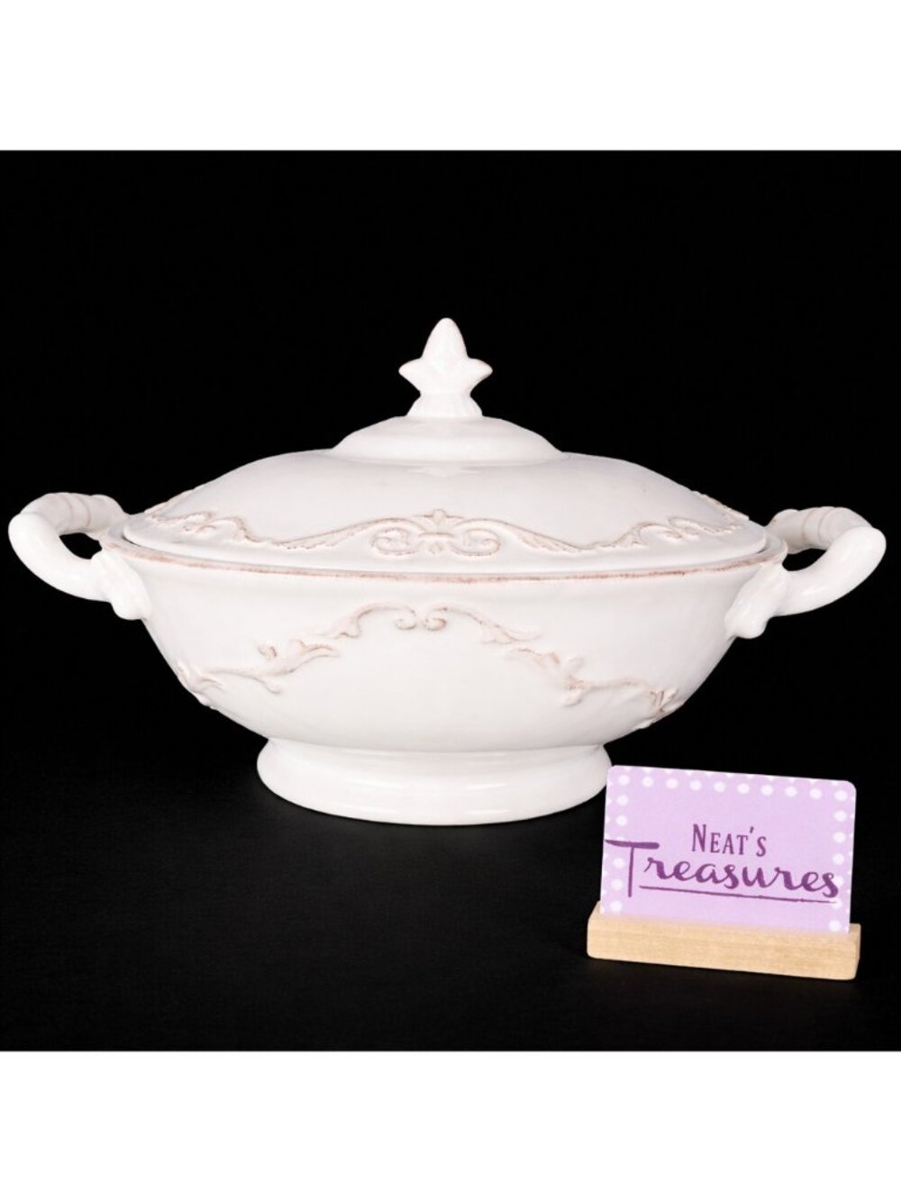 Daniel Cremieux MAISON MARIE ANTOINETTE Cream Scrolls Covered Vegetable Bowl